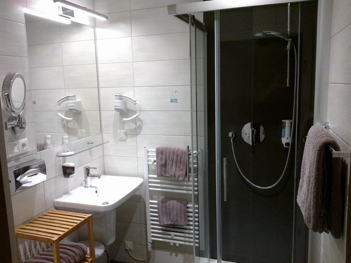 Hotel Weisse Taube Döbeln Dış mekan fotoğraf