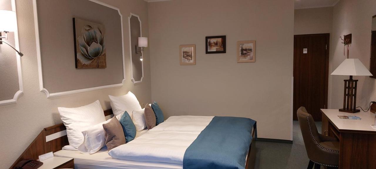 Hotel Weisse Taube Döbeln Dış mekan fotoğraf